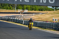enduro-digital-images;event-digital-images;eventdigitalimages;mallory-park;mallory-park-photographs;mallory-park-trackday;mallory-park-trackday-photographs;no-limits-trackdays;peter-wileman-photography;racing-digital-images;trackday-digital-images;trackday-photos